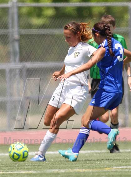 Thumbnail 3 in Benicia vs. Rio Americano (CIF SJS D3 Final) photogallery.