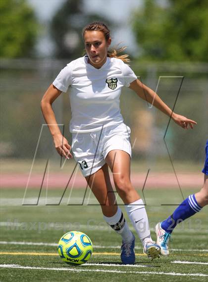 Thumbnail 3 in Benicia vs. Rio Americano (CIF SJS D3 Final) photogallery.