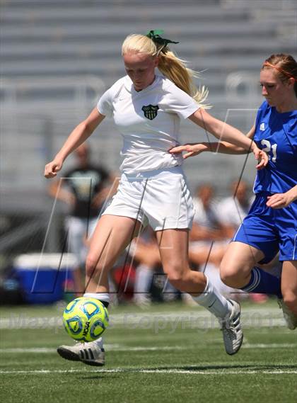 Thumbnail 1 in Benicia vs. Rio Americano (CIF SJS D3 Final) photogallery.