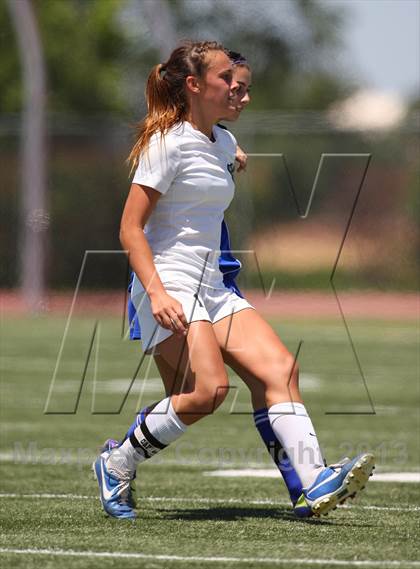 Thumbnail 3 in Benicia vs. Rio Americano (CIF SJS D3 Final) photogallery.