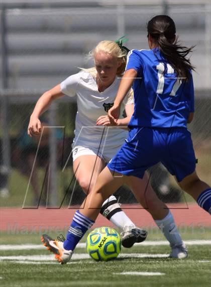 Thumbnail 3 in Benicia vs. Rio Americano (CIF SJS D3 Final) photogallery.