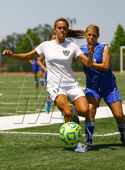 Thumbnail 1 in Benicia vs. Rio Americano (CIF SJS D3 Final) photogallery.
