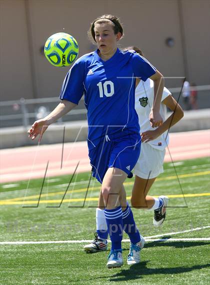 Thumbnail 1 in Benicia vs. Rio Americano (CIF SJS D3 Final) photogallery.