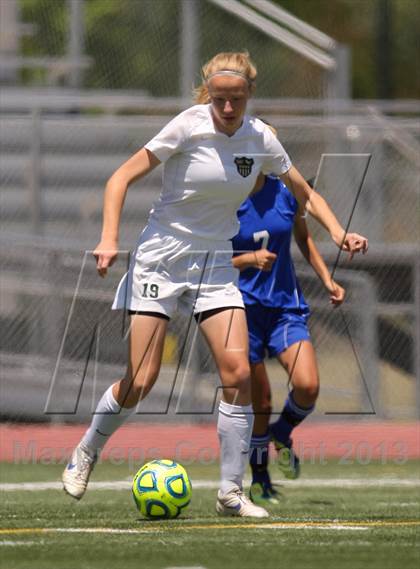 Thumbnail 2 in Benicia vs. Rio Americano (CIF SJS D3 Final) photogallery.