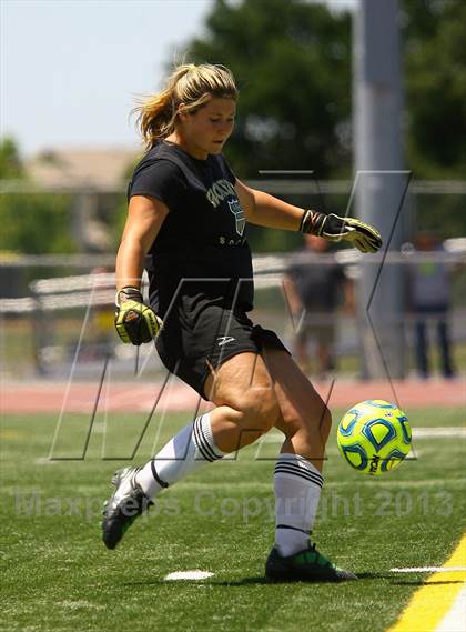 Thumbnail 3 in Benicia vs. Rio Americano (CIF SJS D3 Final) photogallery.