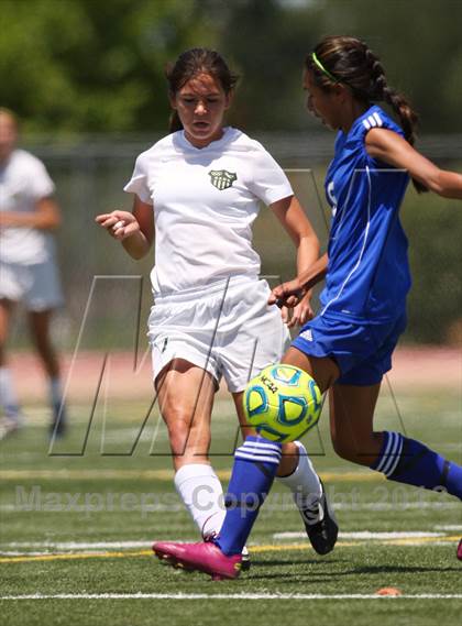 Thumbnail 3 in Benicia vs. Rio Americano (CIF SJS D3 Final) photogallery.