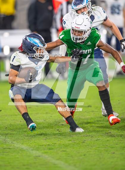 Thumbnail 3 in Granite Hills vs. Lincoln (CIF SDS Open Division Championship) photogallery.