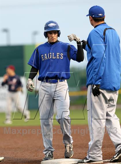Thumbnail 2 in Gibault Catholic vs Columbia photogallery.