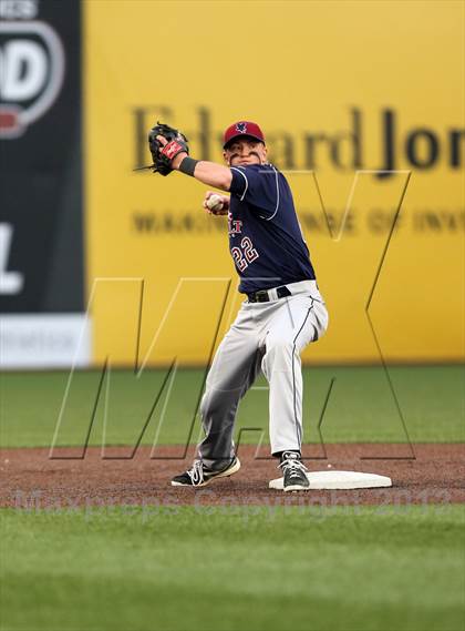 Thumbnail 3 in Gibault Catholic vs Columbia photogallery.