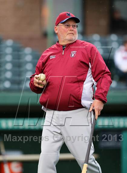 Thumbnail 1 in Gibault Catholic vs Columbia photogallery.