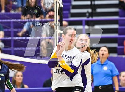 Thumbnail 2 in Kennedy vs Littleton photogallery.