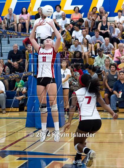 Thumbnail 3 in Lakewood @ Millikan photogallery.
