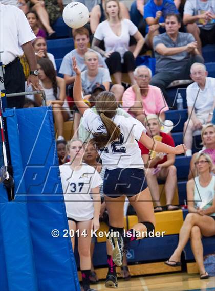 Thumbnail 2 in Lakewood @ Millikan photogallery.
