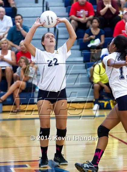 Thumbnail 3 in Lakewood @ Millikan photogallery.