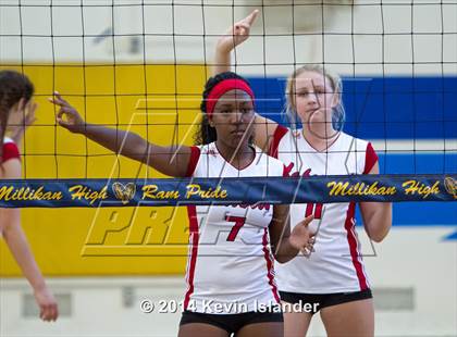 Thumbnail 2 in Lakewood @ Millikan photogallery.
