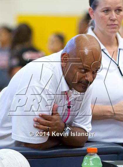 Thumbnail 1 in Lakewood @ Millikan photogallery.