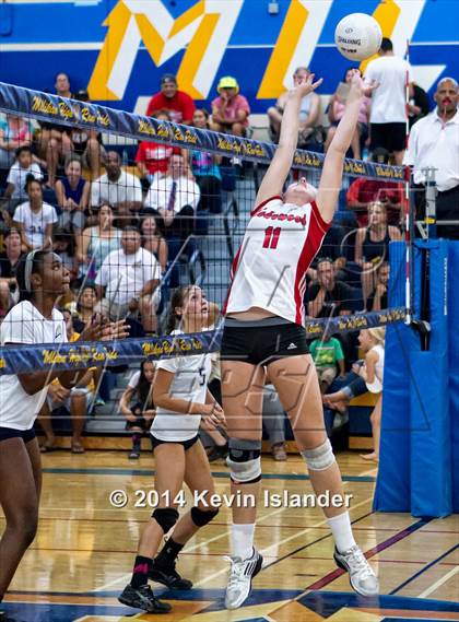Thumbnail 3 in Lakewood @ Millikan photogallery.