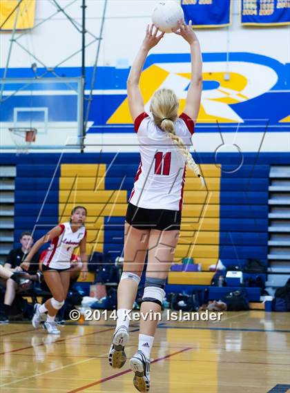 Thumbnail 3 in Lakewood @ Millikan photogallery.