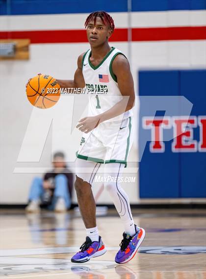 Thumbnail 2 in Freedom Christian Academy vs. Pine Forest (MLK Dream Jam at Terry Sanford) photogallery.
