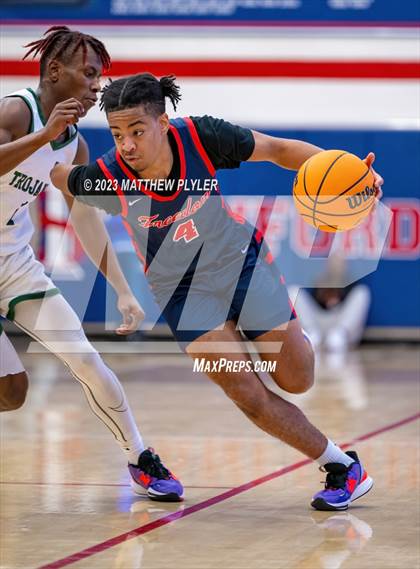 Thumbnail 2 in Freedom Christian Academy vs. Pine Forest (MLK Dream Jam at Terry Sanford) photogallery.