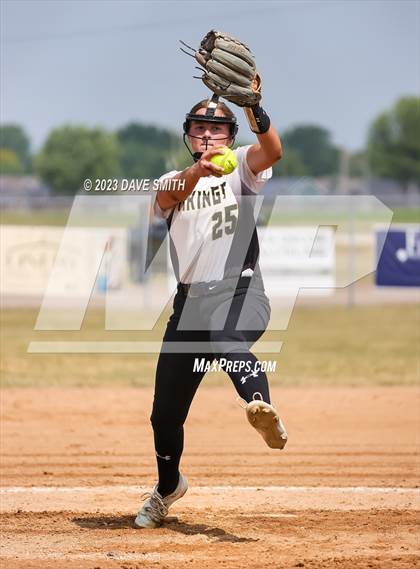 Thumbnail 1 in Edgewood-Colesburg vs Davenport West (West Delaware Invitational) photogallery.