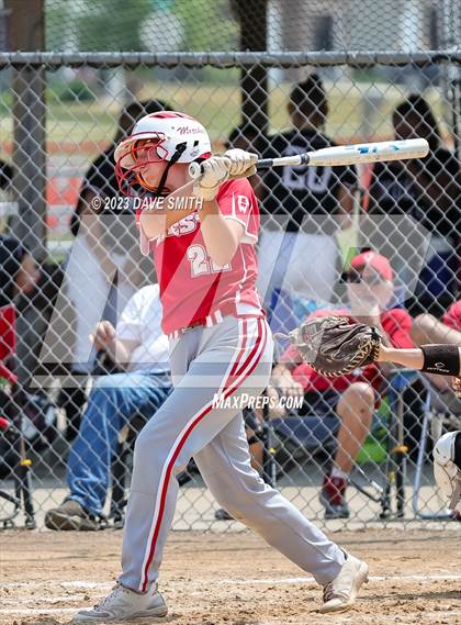 Thumbnail 1 in Edgewood-Colesburg vs Davenport West (West Delaware Invitational) photogallery.