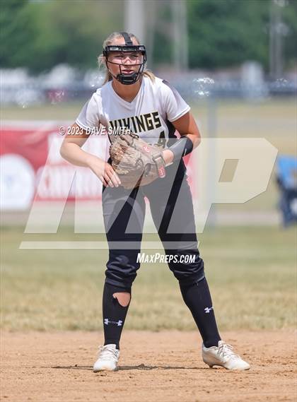 Thumbnail 1 in Edgewood-Colesburg vs Davenport West (West Delaware Invitational) photogallery.
