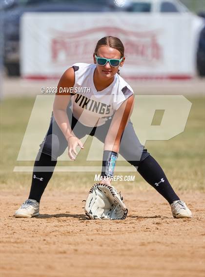 Thumbnail 3 in Edgewood-Colesburg vs Davenport West (West Delaware Invitational) photogallery.