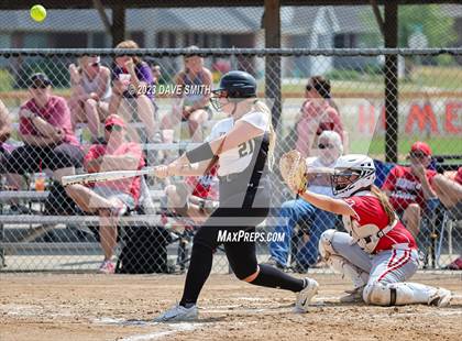 Thumbnail 3 in Edgewood-Colesburg vs Davenport West (West Delaware Invitational) photogallery.