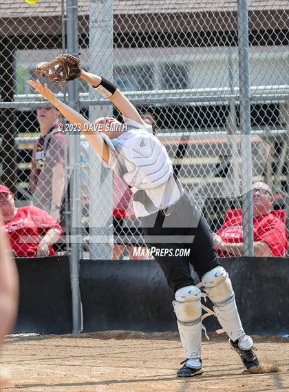 Thumbnail 3 in Edgewood-Colesburg vs Davenport West (West Delaware Invitational) photogallery.