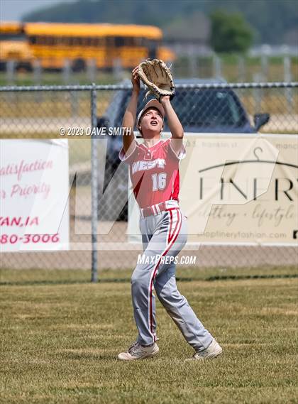 Thumbnail 3 in Edgewood-Colesburg vs Davenport West (West Delaware Invitational) photogallery.