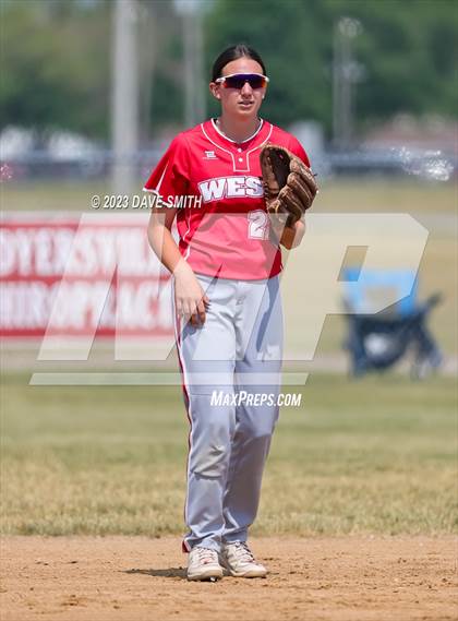 Thumbnail 3 in Edgewood-Colesburg vs Davenport West (West Delaware Invitational) photogallery.