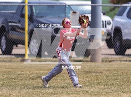 Thumbnail 3 in Edgewood-Colesburg vs Davenport West (West Delaware Invitational) photogallery.