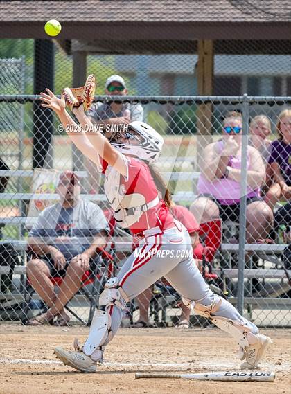Thumbnail 1 in Edgewood-Colesburg vs Davenport West (West Delaware Invitational) photogallery.