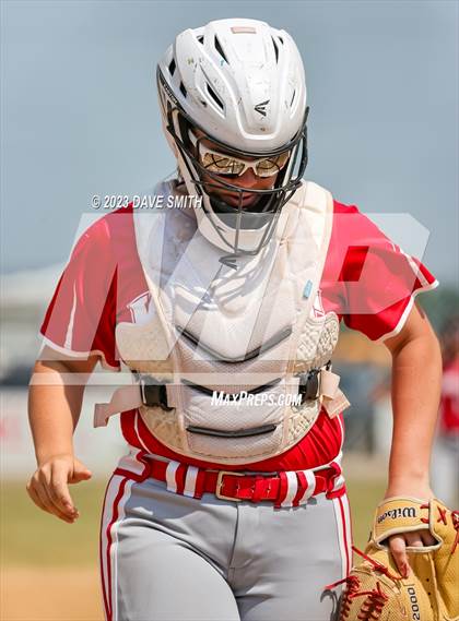 Thumbnail 1 in Edgewood-Colesburg vs Davenport West (West Delaware Invitational) photogallery.