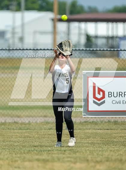 Thumbnail 1 in Edgewood-Colesburg vs Davenport West (West Delaware Invitational) photogallery.