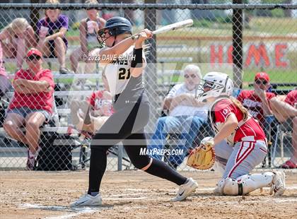 Thumbnail 2 in Edgewood-Colesburg vs Davenport West (West Delaware Invitational) photogallery.