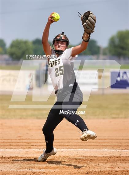 Thumbnail 2 in Edgewood-Colesburg vs Davenport West (West Delaware Invitational) photogallery.