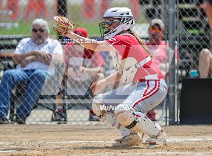 Thumbnail 2 in Edgewood-Colesburg vs Davenport West (West Delaware Invitational) photogallery.