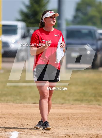 Thumbnail 3 in Edgewood-Colesburg vs Davenport West (West Delaware Invitational) photogallery.