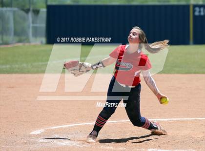 Thumbnail 1 in Crandall vs. Aubrey (UIL 4A Regional Quarterfinal, Game 2) photogallery.