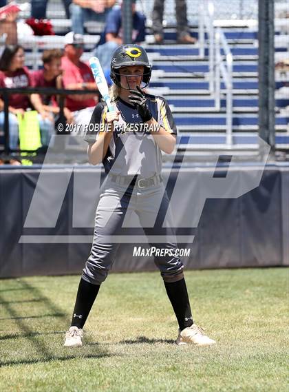 Thumbnail 1 in Crandall vs. Aubrey (UIL 4A Regional Quarterfinal, Game 2) photogallery.