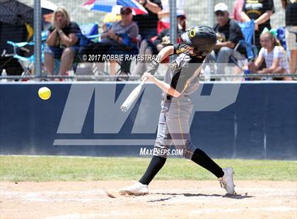 Thumbnail 1 in Crandall vs. Aubrey (UIL 4A Regional Quarterfinal, Game 2) photogallery.