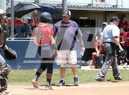 Thumbnail 2 in Crandall vs. Aubrey (UIL 4A Regional Quarterfinal, Game 2) photogallery.