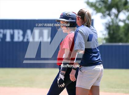 Thumbnail 1 in Crandall vs. Aubrey (UIL 4A Regional Quarterfinal, Game 2) photogallery.