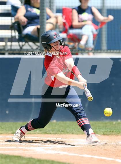 Thumbnail 2 in Crandall vs. Aubrey (UIL 4A Regional Quarterfinal, Game 2) photogallery.