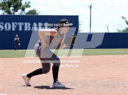 Thumbnail 3 in Crandall vs. Aubrey (UIL 4A Regional Quarterfinal, Game 2) photogallery.