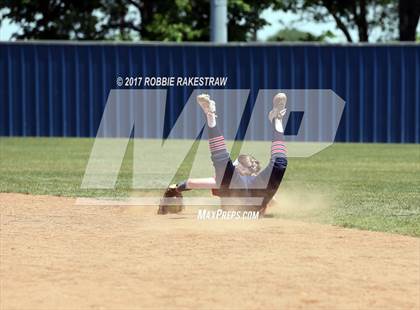 Thumbnail 3 in Crandall vs. Aubrey (UIL 4A Regional Quarterfinal, Game 2) photogallery.