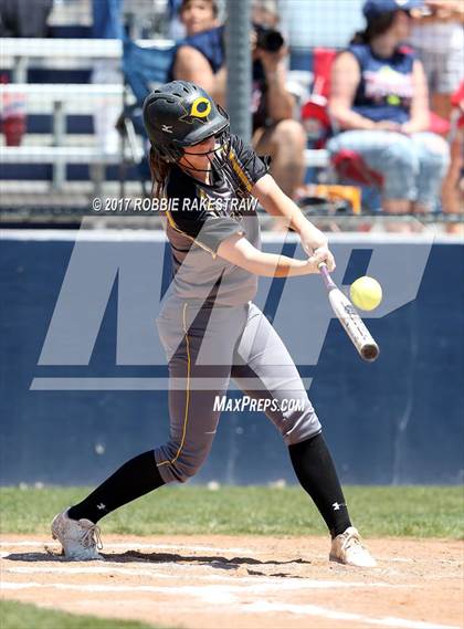 Thumbnail 1 in Crandall vs. Aubrey (UIL 4A Regional Quarterfinal, Game 2) photogallery.