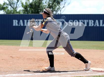 Thumbnail 3 in Crandall vs. Aubrey (UIL 4A Regional Quarterfinal, Game 2) photogallery.